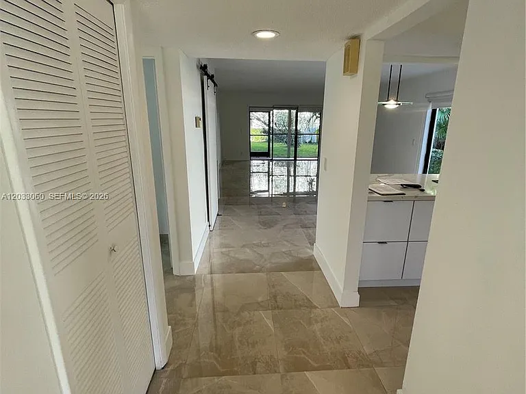 409 Lakeview Dr #104 — Photo 10