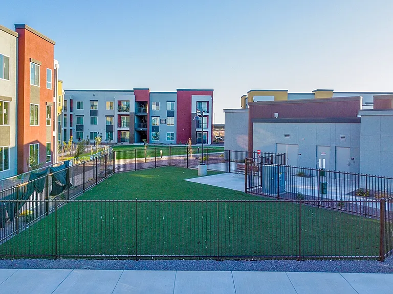 Copa Flats — Photo 49