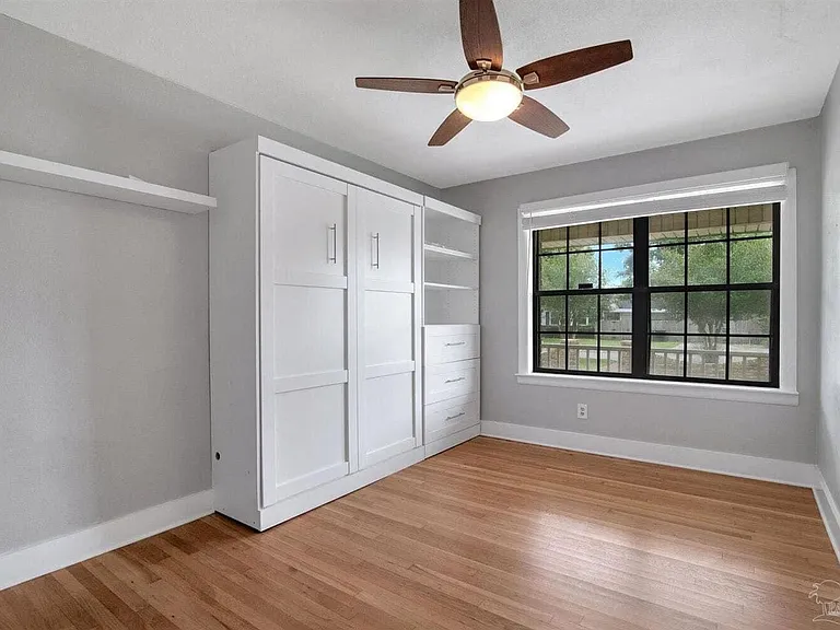 1660 E Hayes St — Photo 19
