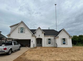 120 Laurel Wood Ln, Oakland, TN 38060