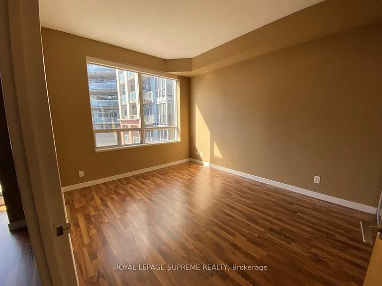 1005 King St W #703 — Photo 11