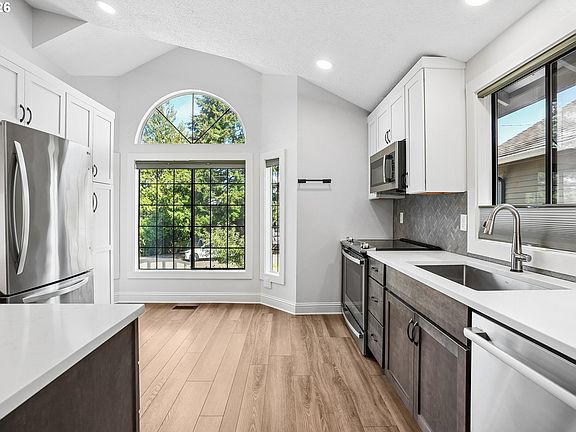 5th image of 4538 SW Vacuna St