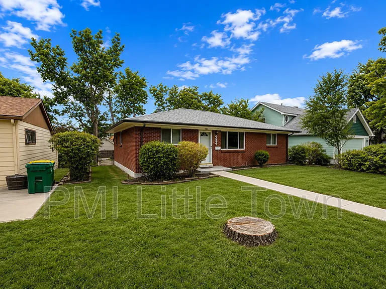 5561 S Cedar St — Photo 4