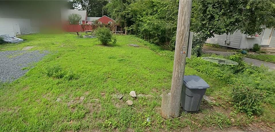 1st image of 0 Oakhurst Ave