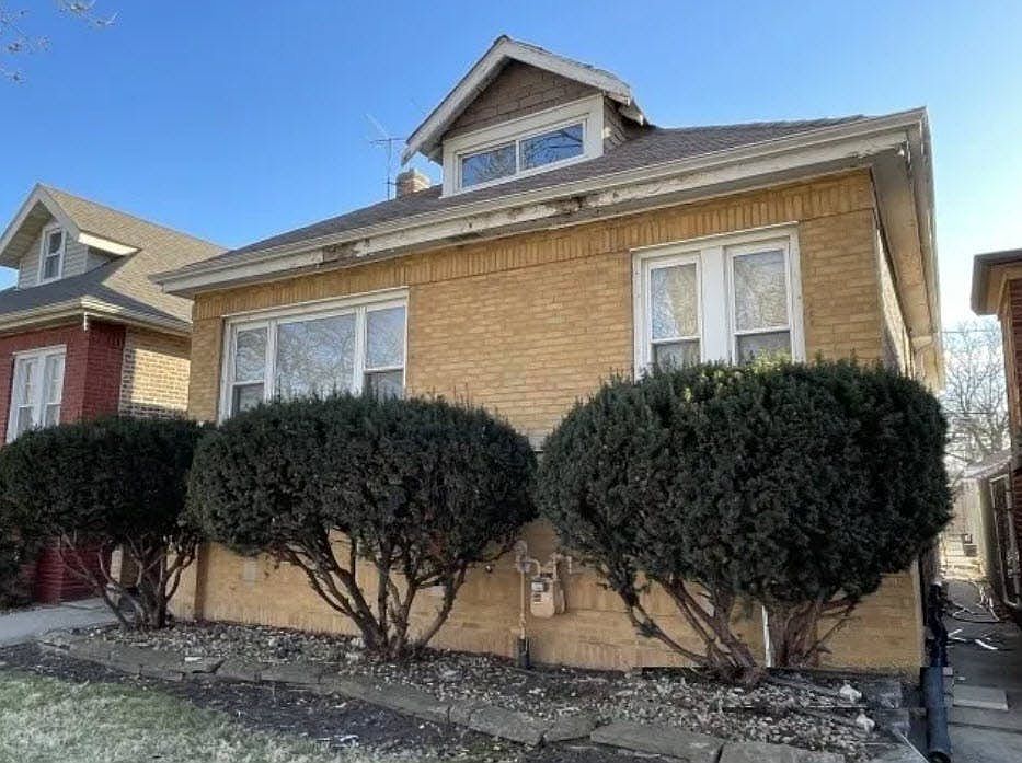 2nd image of 8513 S Euclid Ave
