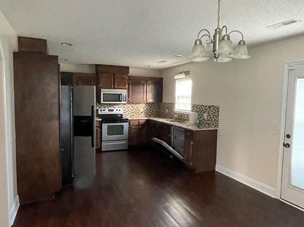 3690 Queen Chapel Rd