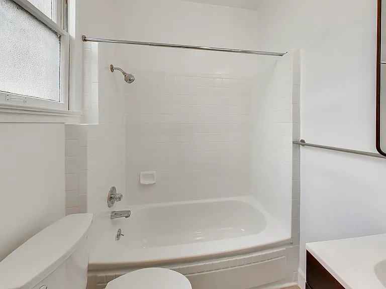 1418 Leavenworth St #3 — Photo 14