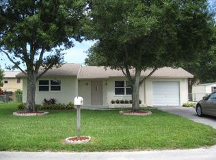 300 Holly Dr, West Palm Beach, FL 33415