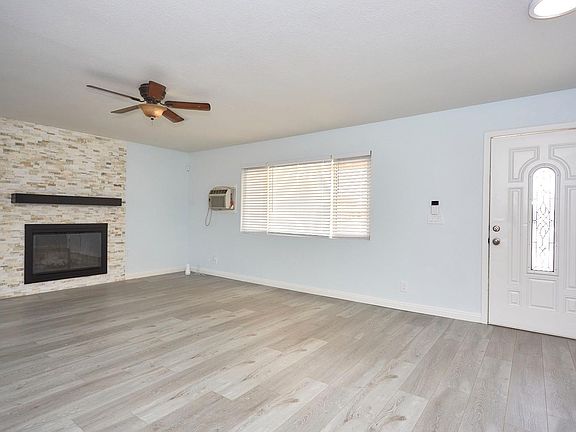 4th image of 22218 Ramona Ave