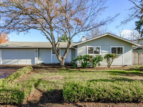 323 49th St, Springfield, OR 97478