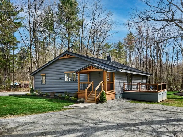 23 N Pine St, East Otis, MA 01029