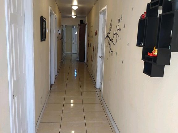 5th image of 11501 Berendo Ave #3