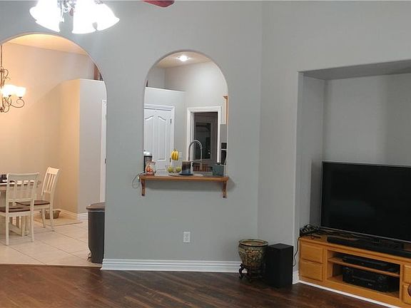 5th image of 2 Woore Ln