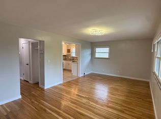 1716 Jackson Ave, Ann Arbor, MI 48103