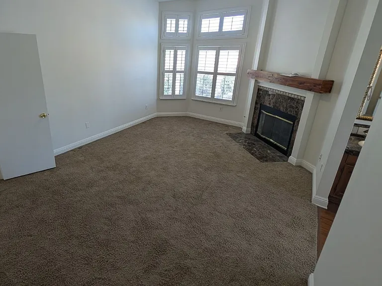 8432 Airmont Ct — Photo 22