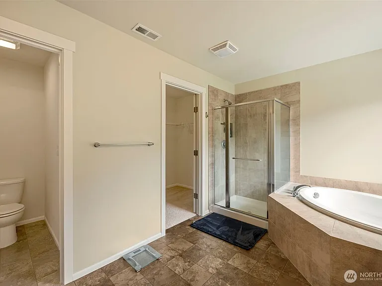 6605 Svea Ct NE — Photo 27