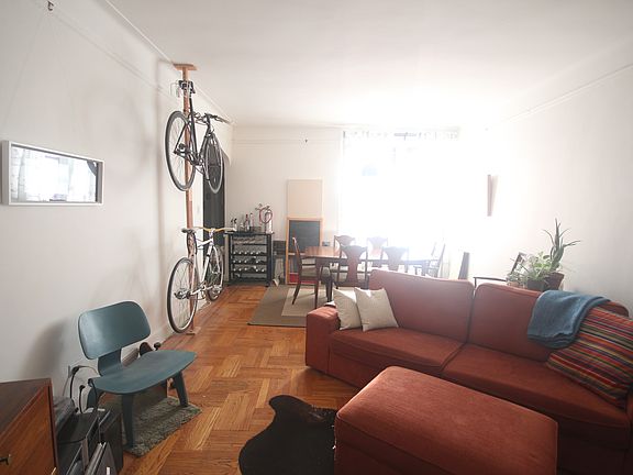 3rd image of 81 Ocean Pkwy APT 3H