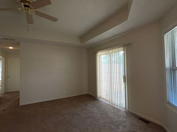 4th image of 953 Jasmine Ln