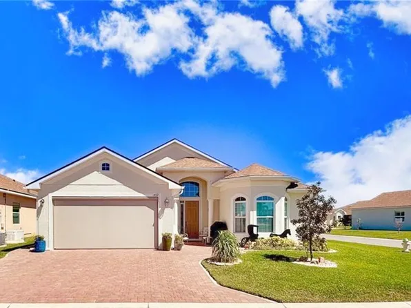 1402 Colonial Ct, Winter Haven, FL 33884