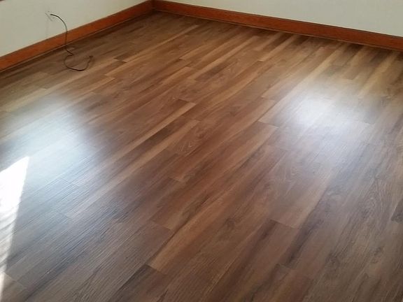 3rd image of 1410 W James Ave