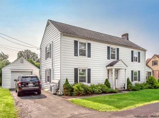 588 Conifer Ln, Kingston, NY 12401