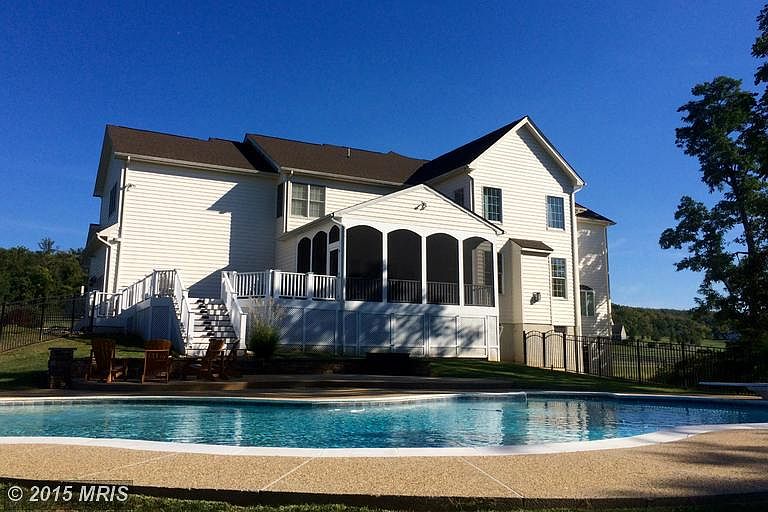 1st image of 15534 Bankfield Dr