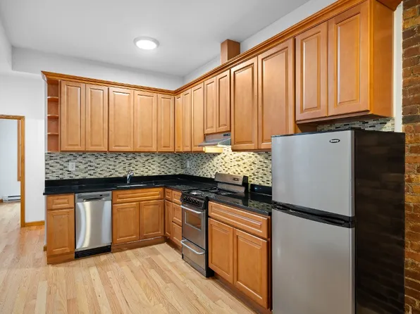 1660 1st Avenue image 1 of 13