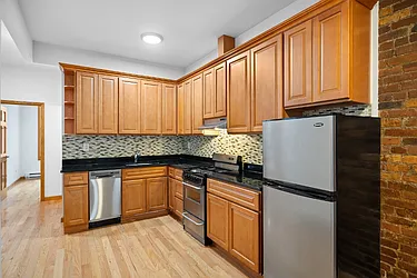1660 1st Avenue, #3R