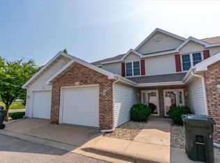 2323 Effingham Way, Sun Prairie, WI 53590