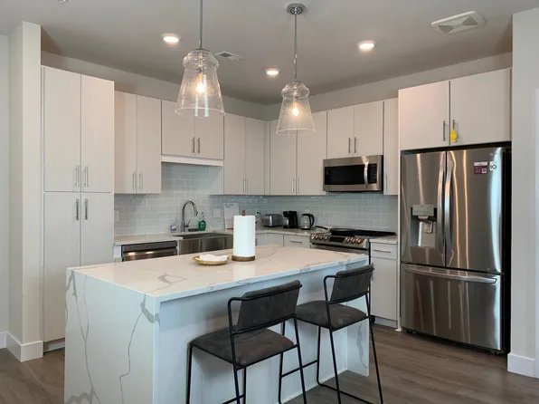 1761 Old Meadow Rd, Mc Lean, VA