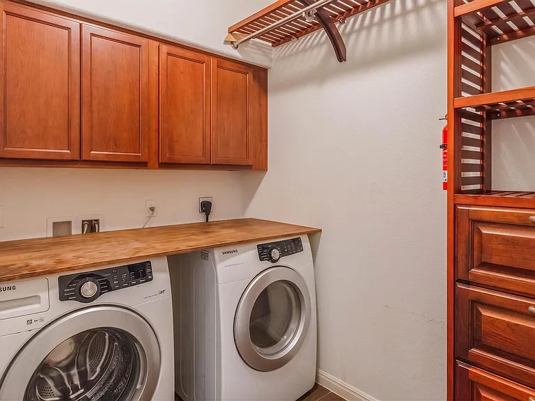7320 Colina Vista Loop #B — Photo 35