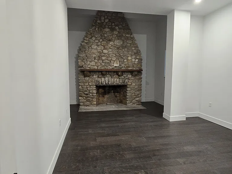 20 East St #105 — Photo 6