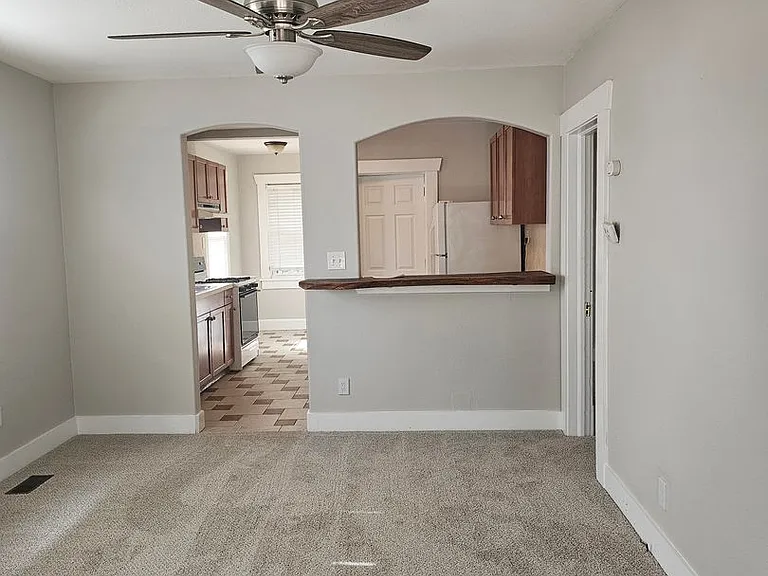225 Beechwood Ave — Photo 3