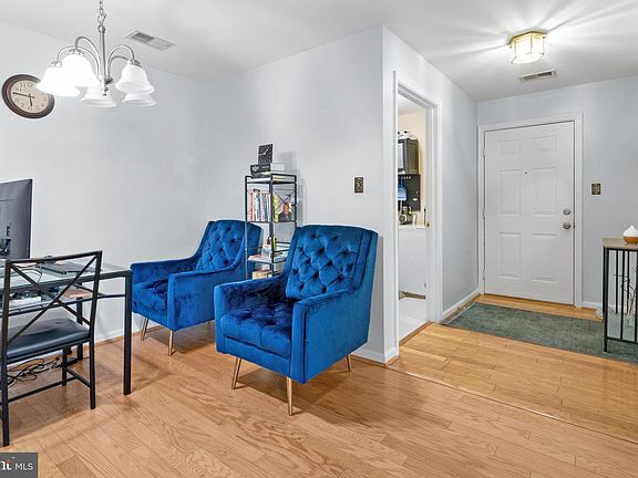 2nd image of 8809 Stone Ridge Cir APT 201