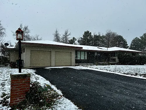 4945 Robinson Park Rd Photo 1