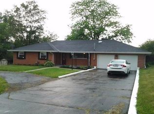 8541 Clearcreek Rd, Springboro, OH 45066