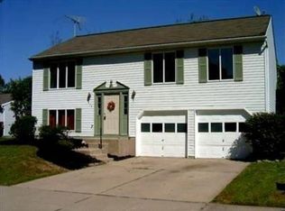 1378 Gumbert Dr, Amelia, OH 45102
