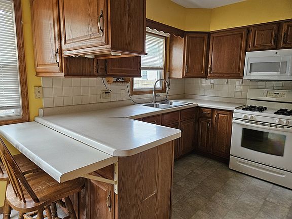 2nd image of 3601 30th St