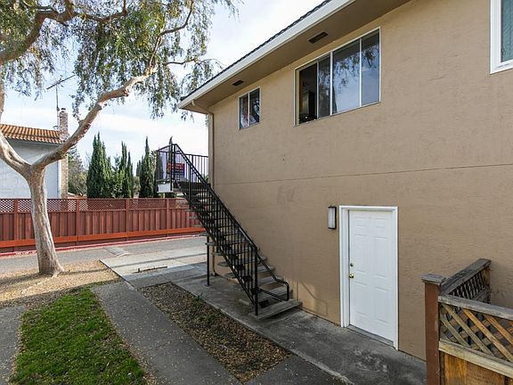 3rd image of 5648 Calmor Ave APT 4