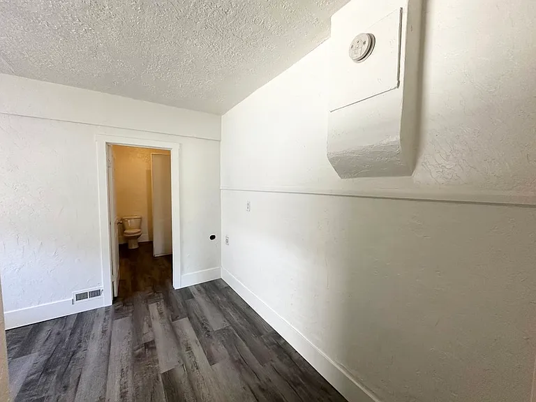 3062 Adams Ave — Photo 9