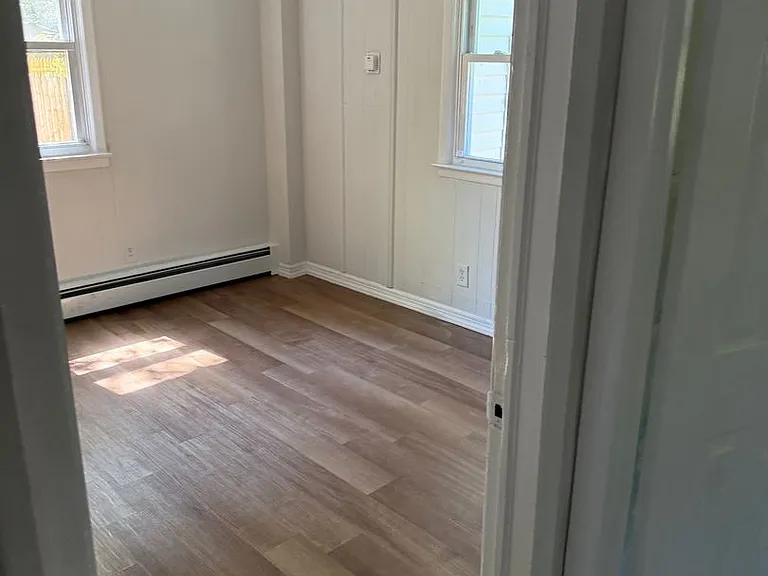 72 Judith Dr — Photo 8