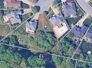 1005 W Pinehurst Ct, Clemmons, NC 27012