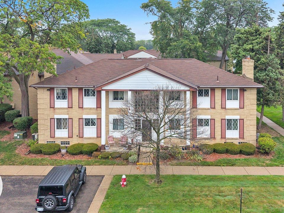 1st image of 29225 Hayes Rd APT 11