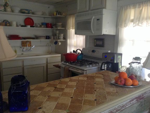 Charming country kitchen 