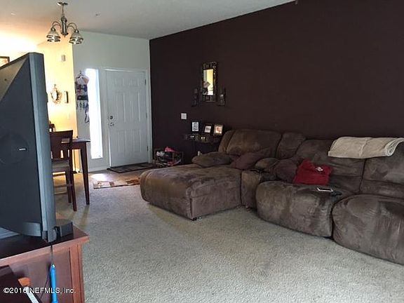 5th image of 200 Leese Dr