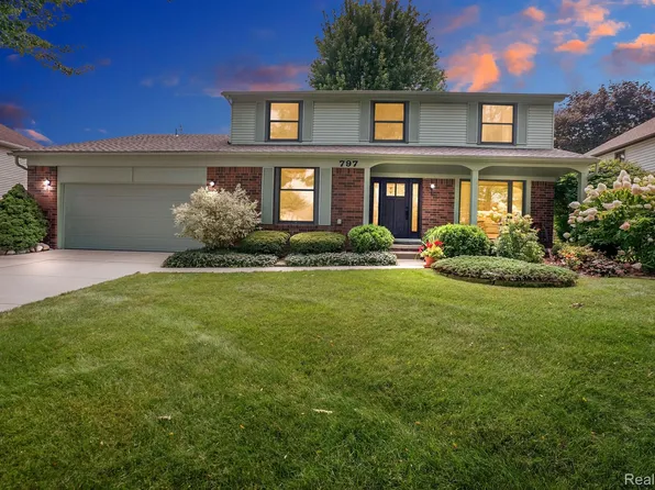 797 Keaton Dr, Troy, MI 48098