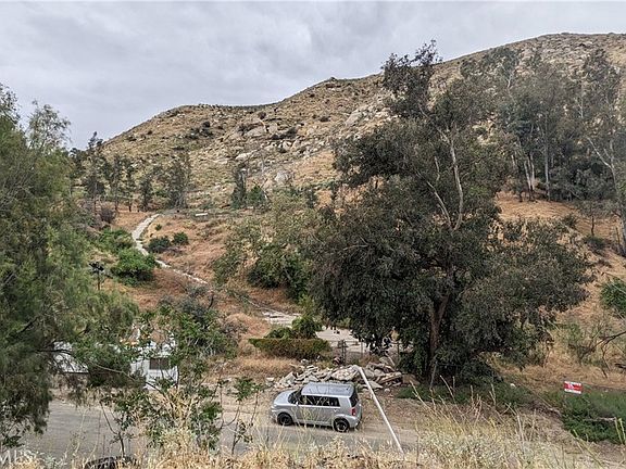 4th image of 9335 Reche Canyon Rd