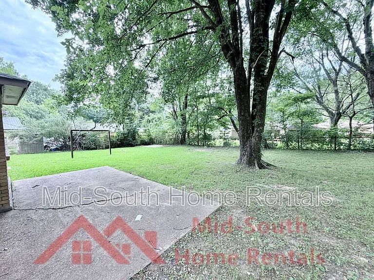 4627 Crystal Springs Dr — Photo 22