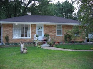 304 Rush St, Roselle, IL 60172