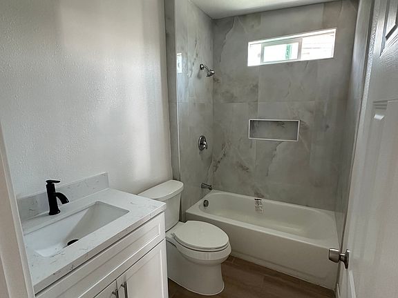 3rd image of 1220 W Shorb St #B